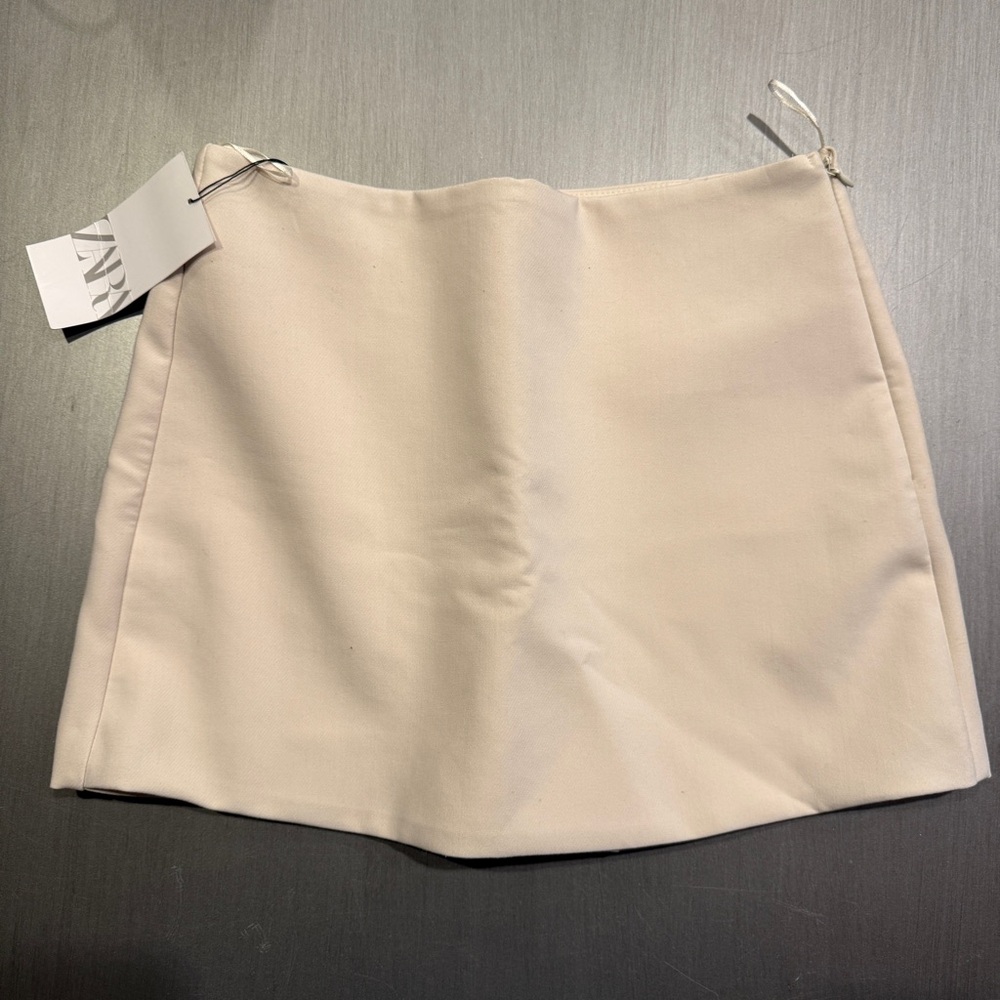 Zara Cream Ivory Mini Skort - Size M NEW with Tags!